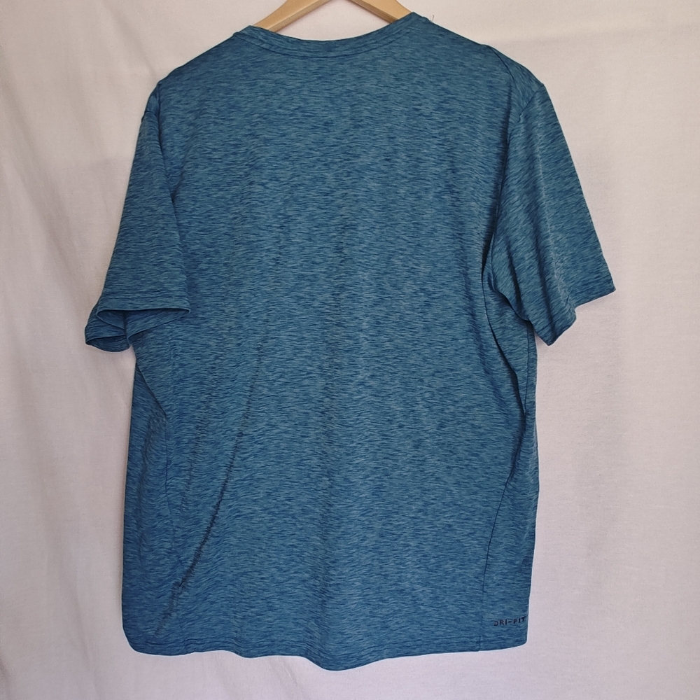 Nike Breathe Training Top Shirt Tee Blue XL 832835-483 Short Sleeve Hyper Dry - Picture 3 of 8